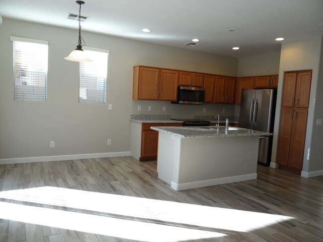 Building Photo - 10331 W Carlota Ln