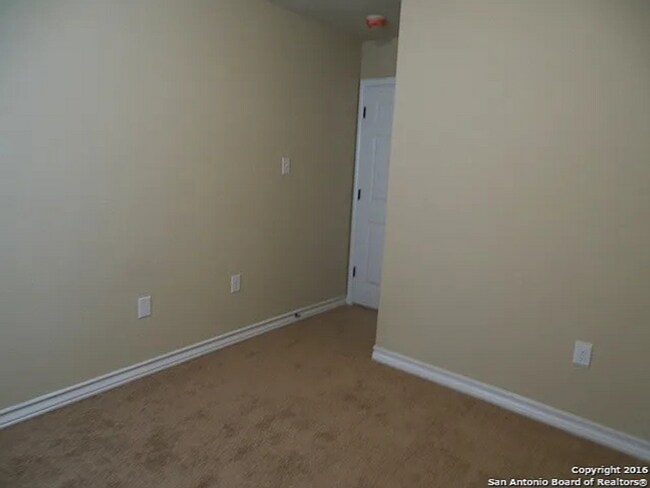 Building Photo - 7231 Golf Way