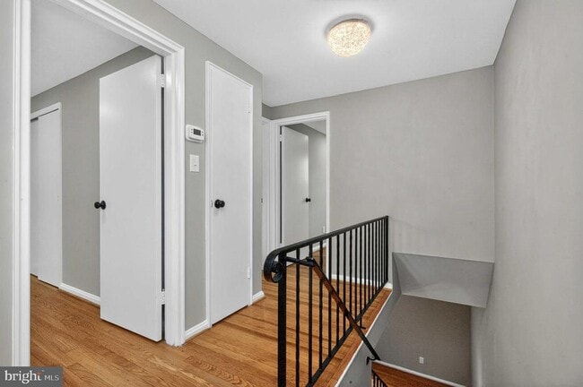 Building Photo - 8 Kennedy St