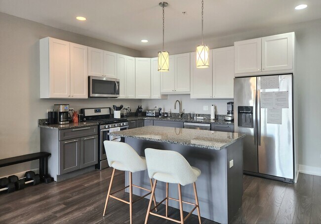 Building Photo - 1202 Waukegan Rd