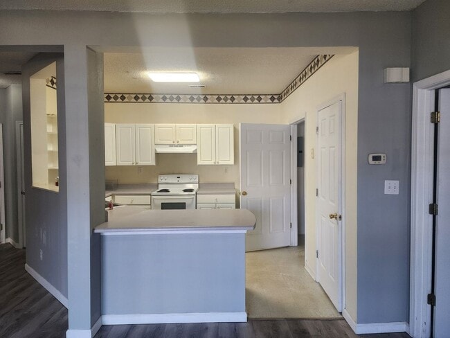 Building Photo - 151-104 (5)