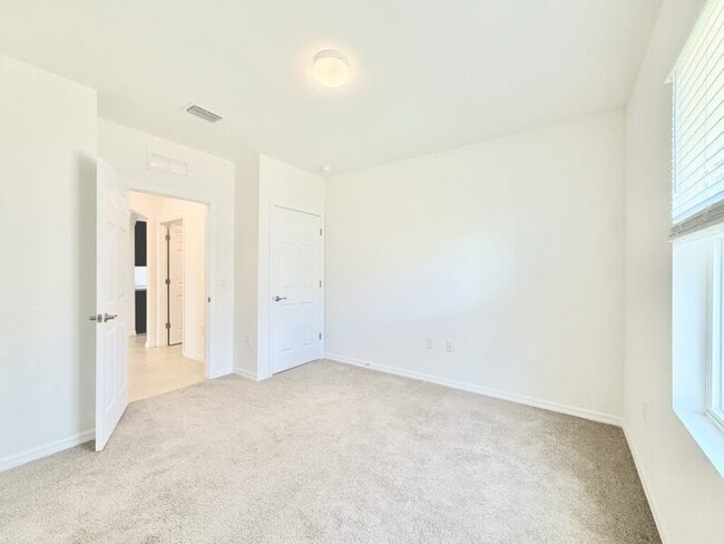 Building Photo - 3422 Cancun Ct