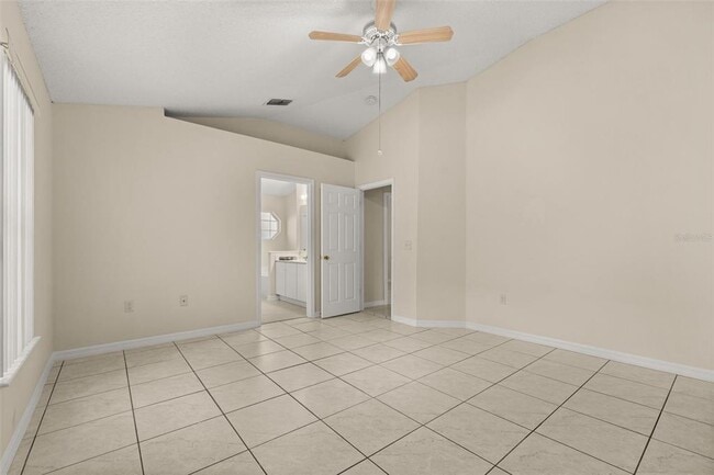 Building Photo - 2533 Quail Park Terrace