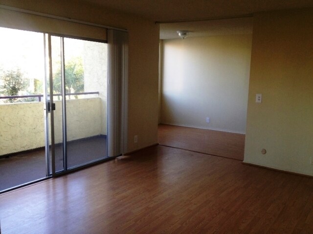 Building Photo - 1819 S Gramercy Pl