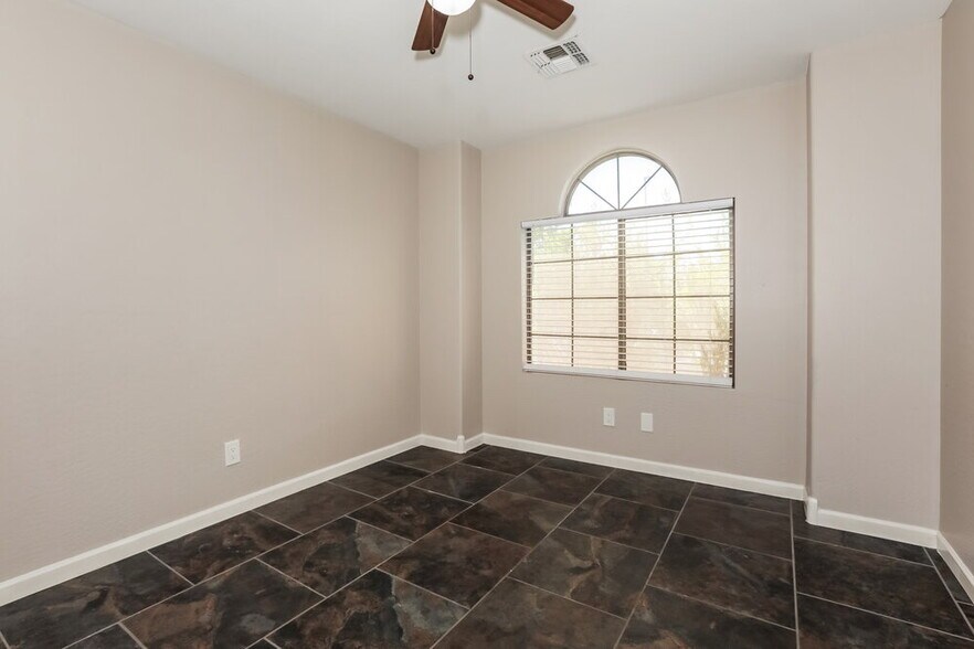 Building Photo - 33053 N North Butte Dr