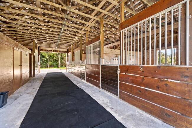 Building Photo - 13717 E Citrus Dr