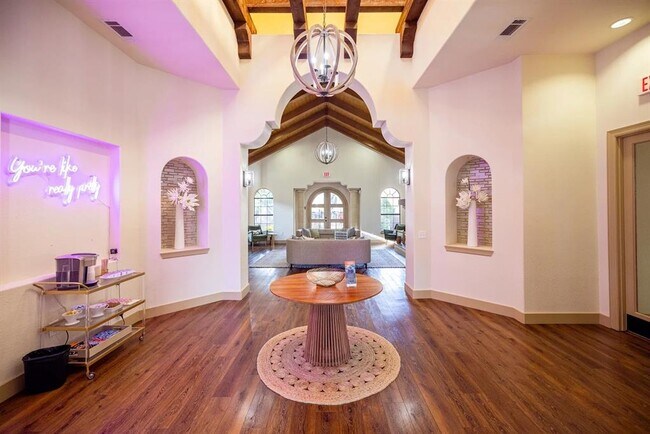 Building Photo - 12800 Center Lake Dr