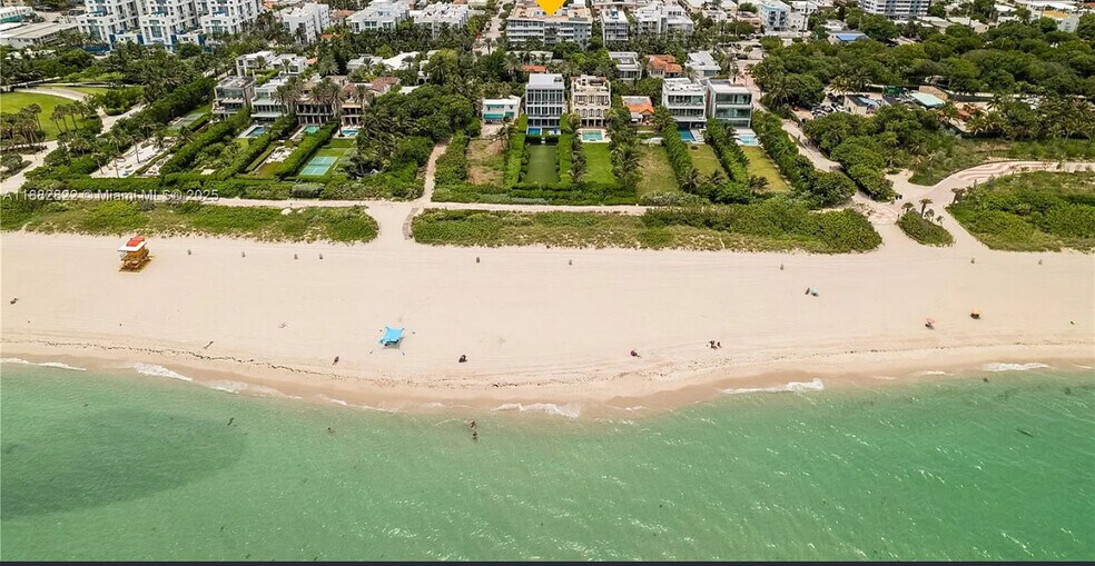Building Photo - 7800 Collins Ave
