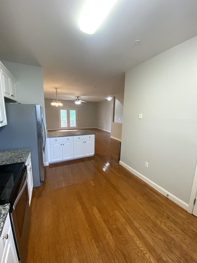 Building Photo - 4492 Great Oak Dr