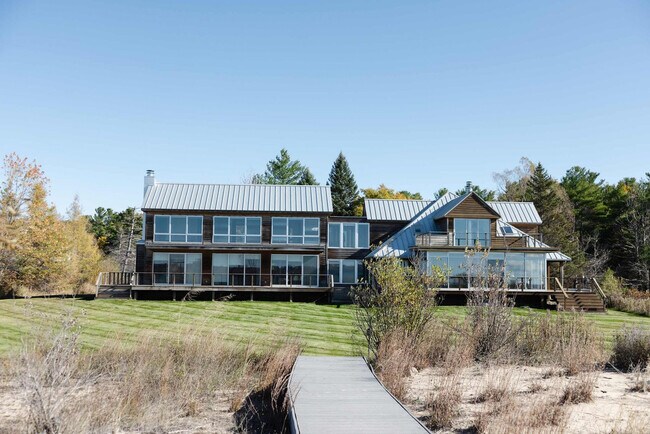 Building Photo - 11988 Cabana Shores Dr