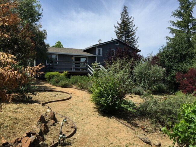 Building Photo - 3249 Wilkinson Rd