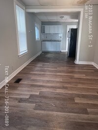 Building Photo - 2103 Niagara St
