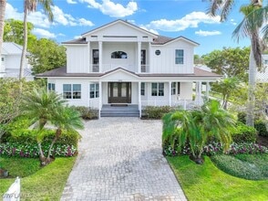 Building Photo - 160 3rd St N