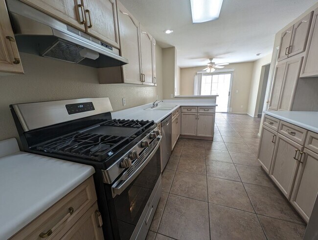 Building Photo - 8408 Stoney Bluff Ave