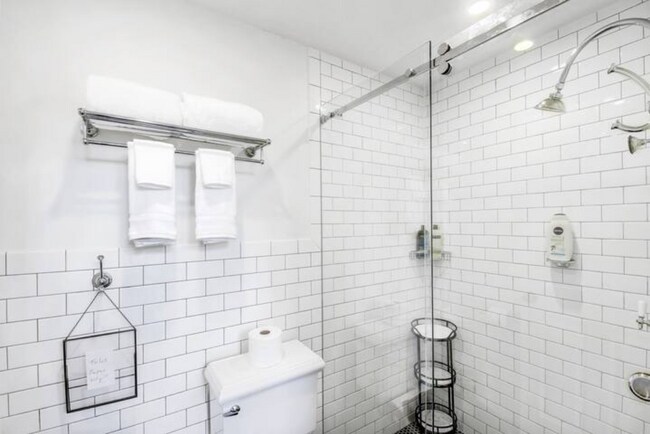 Building Photo - 2703 S 2nd St