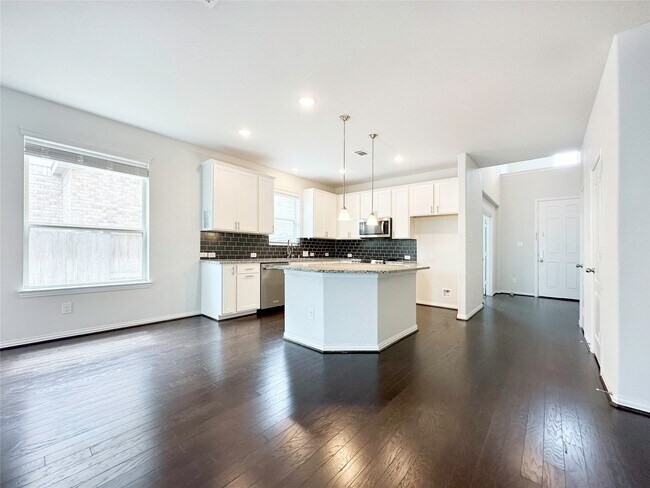 Building Photo - 23610 Carducci Dr