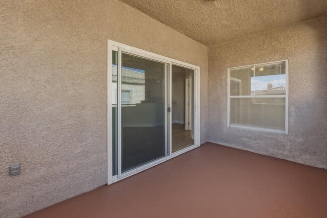 Building Photo - 6800 Dorita Ave