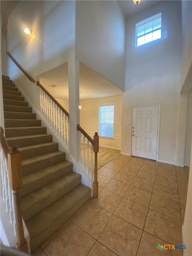 Building Photo - 6111 Graphite Dr