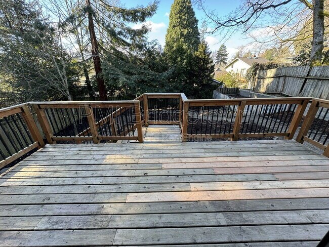 Building Photo - 7315 SW 53rd Ave