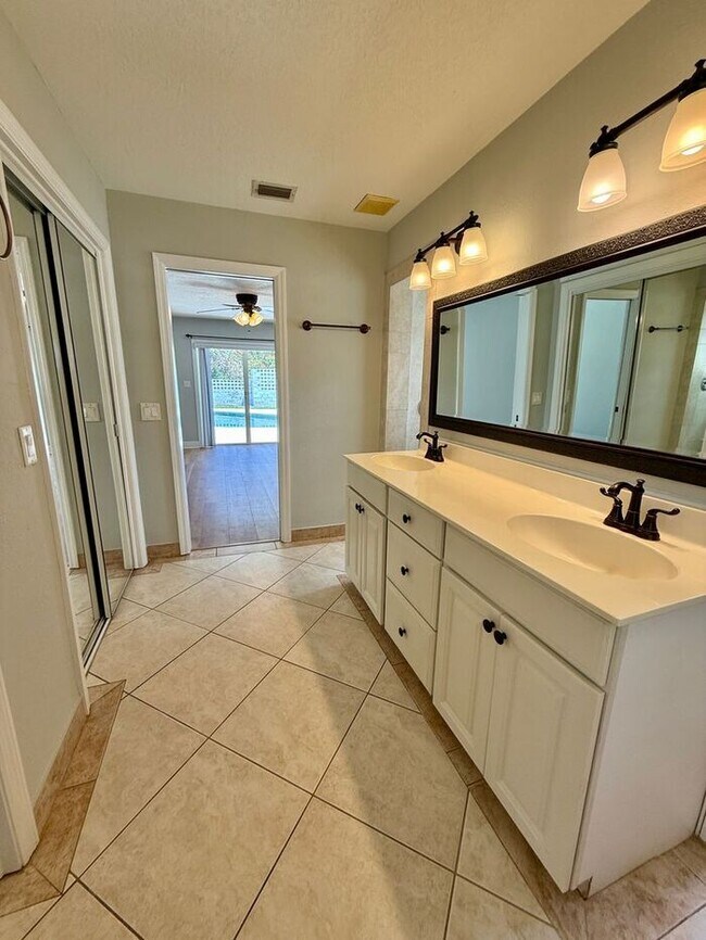 Building Photo - 4/3 WINTER PARK POOL HOME WITH WINTER PARK SCHOOLS! (Orange County Winter Park Schools)