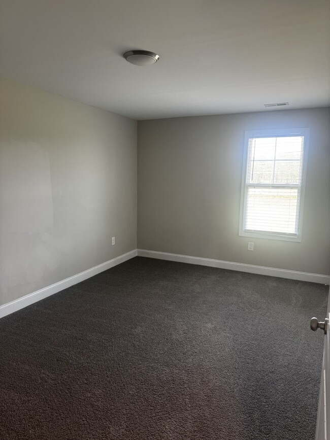 Building Photo - 182 Turkey Trot Ln