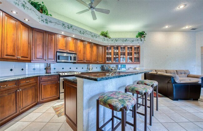 Building Photo - 8736 54th Ave E