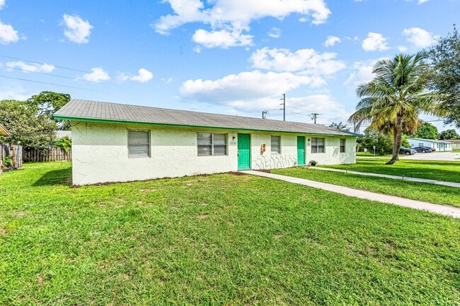 Building Photo - 4783 Gulfstream Rd