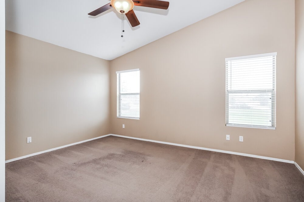 Building Photo - 250 W Juniper Ave