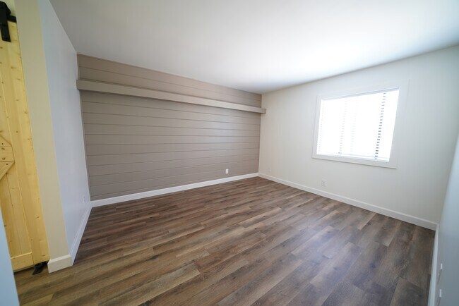 Building Photo - 28015 Sarabande Ln