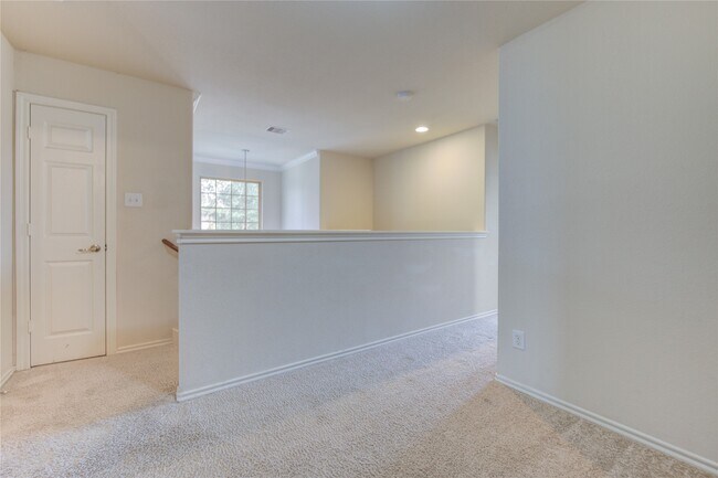 Building Photo - 6442 Haywards Crossing S Cir