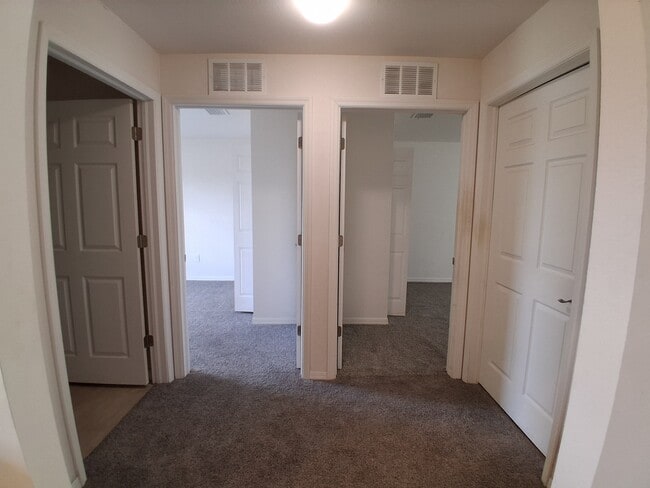 Building Photo - 7061 Tide Cir