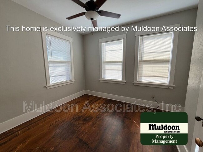 Building Photo - 705 E Platte Ave