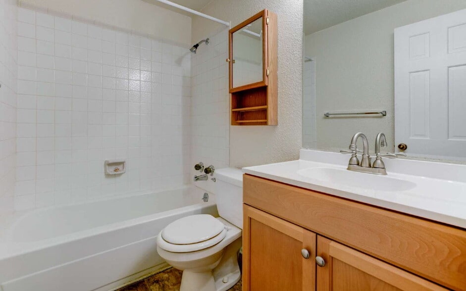 Building Photo - Prime Location Near Fort Carson – Townhome...