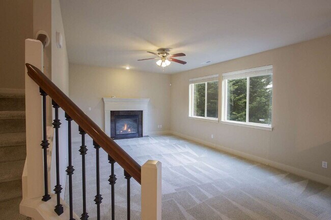 Building Photo - Beautiful 4 Bedroom in Bothell