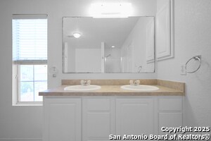 Building Photo - 117 Gatewood Mist
