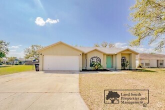 Building Photo - 2818 Timbercrest Pl