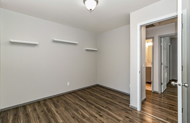 Building Photo - 2132 87th Ave SE