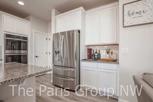 Building Photo - Stunning 2021 Edgewood Home in Westridge *...