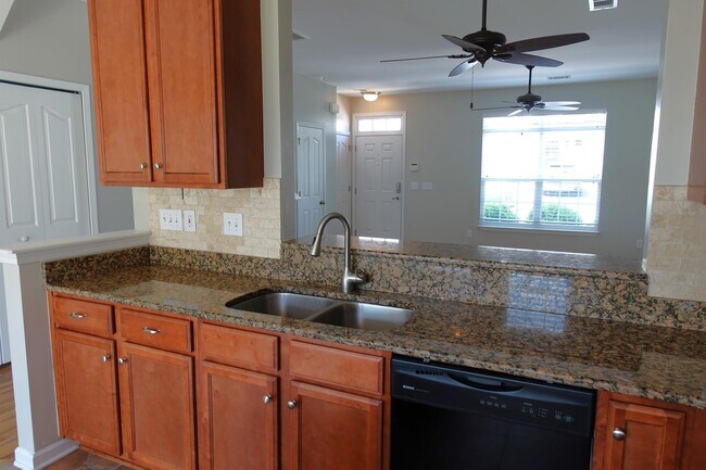 Building Photo - 202 Elise Dr