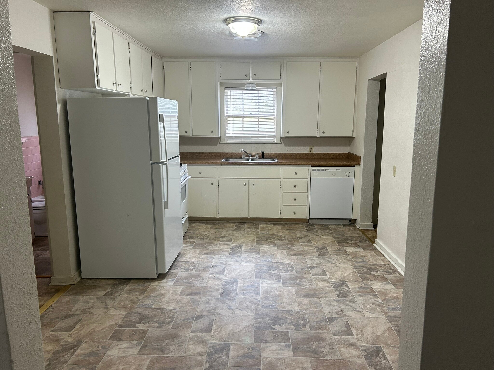 Building Photo - 1525 Harley Dr