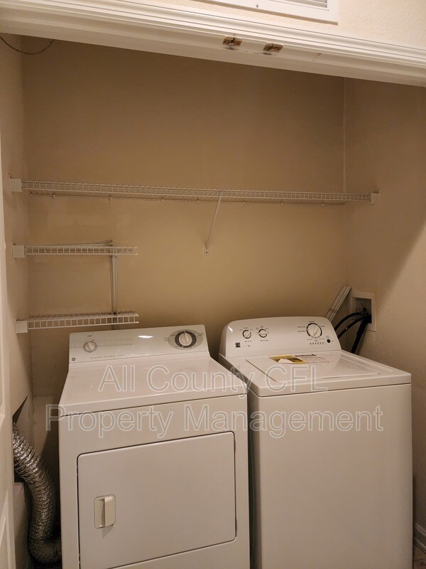 Building Photo - 6100 Stevenson Dr