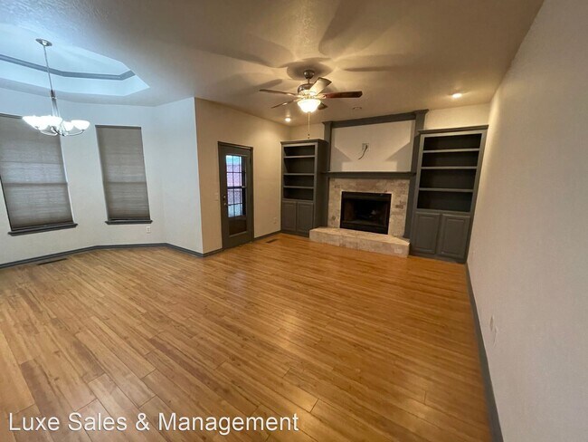 Building Photo - 4 br, 3 bath House - 1218 Three Oaks Circle