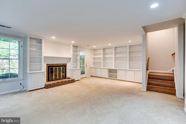 Building Photo - 6867 Williamsburg Pond Ct