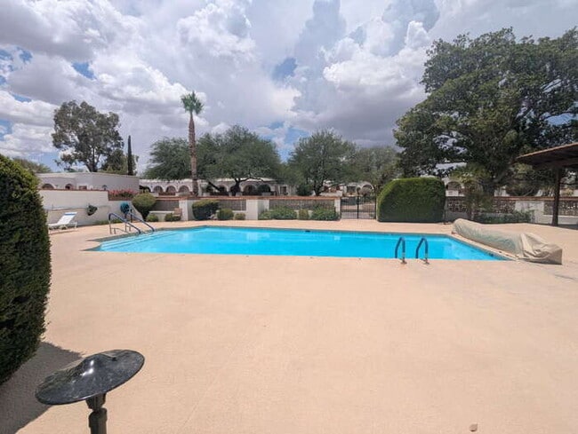 Building Photo - Green Valley Villa West Townhomes (55+ Com...