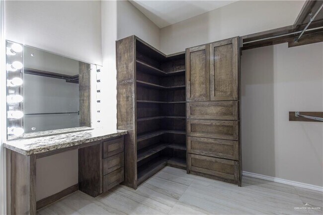 Building Photo - 22 N 29th St