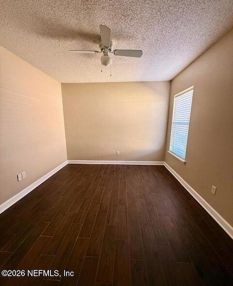 Building Photo - 6340 Lake Plantation Dr