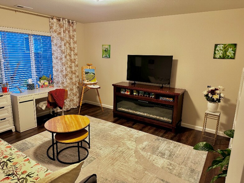 Building Photo - 1917 98th Ave SE