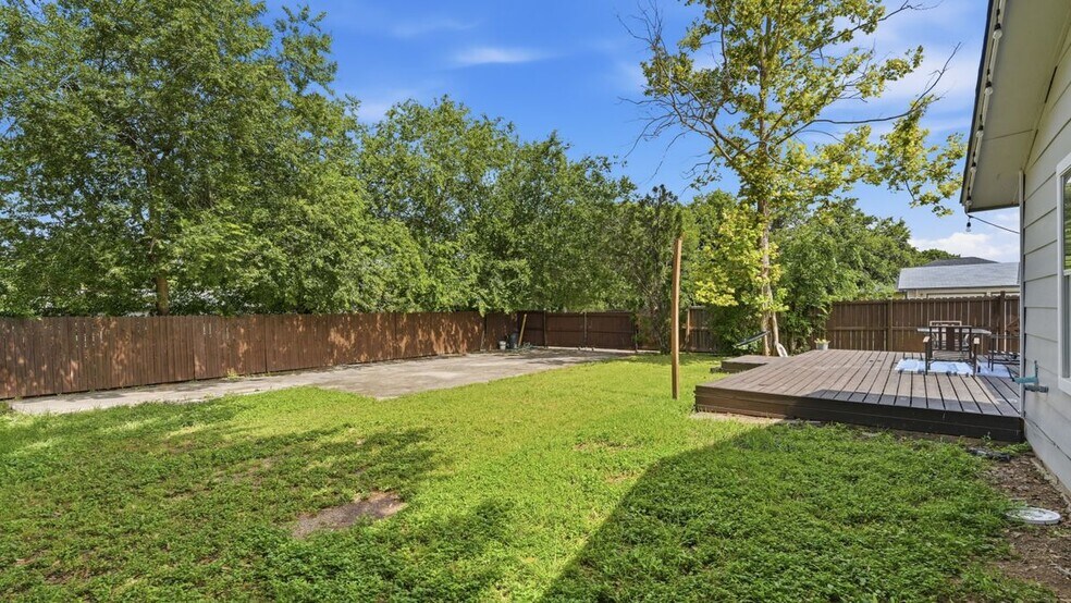 Building Photo - 2503 Irwin Dr
