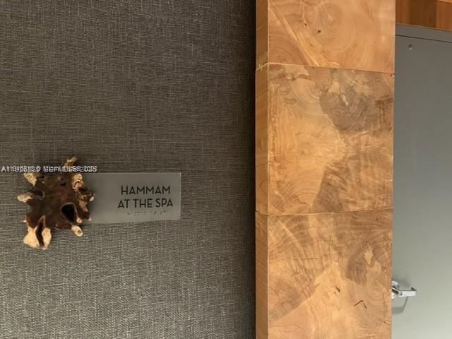 Building Photo - 1010 Brickell Ave