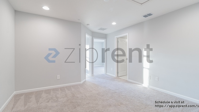 Building Photo - 432 Cape Honeysuckle Pl